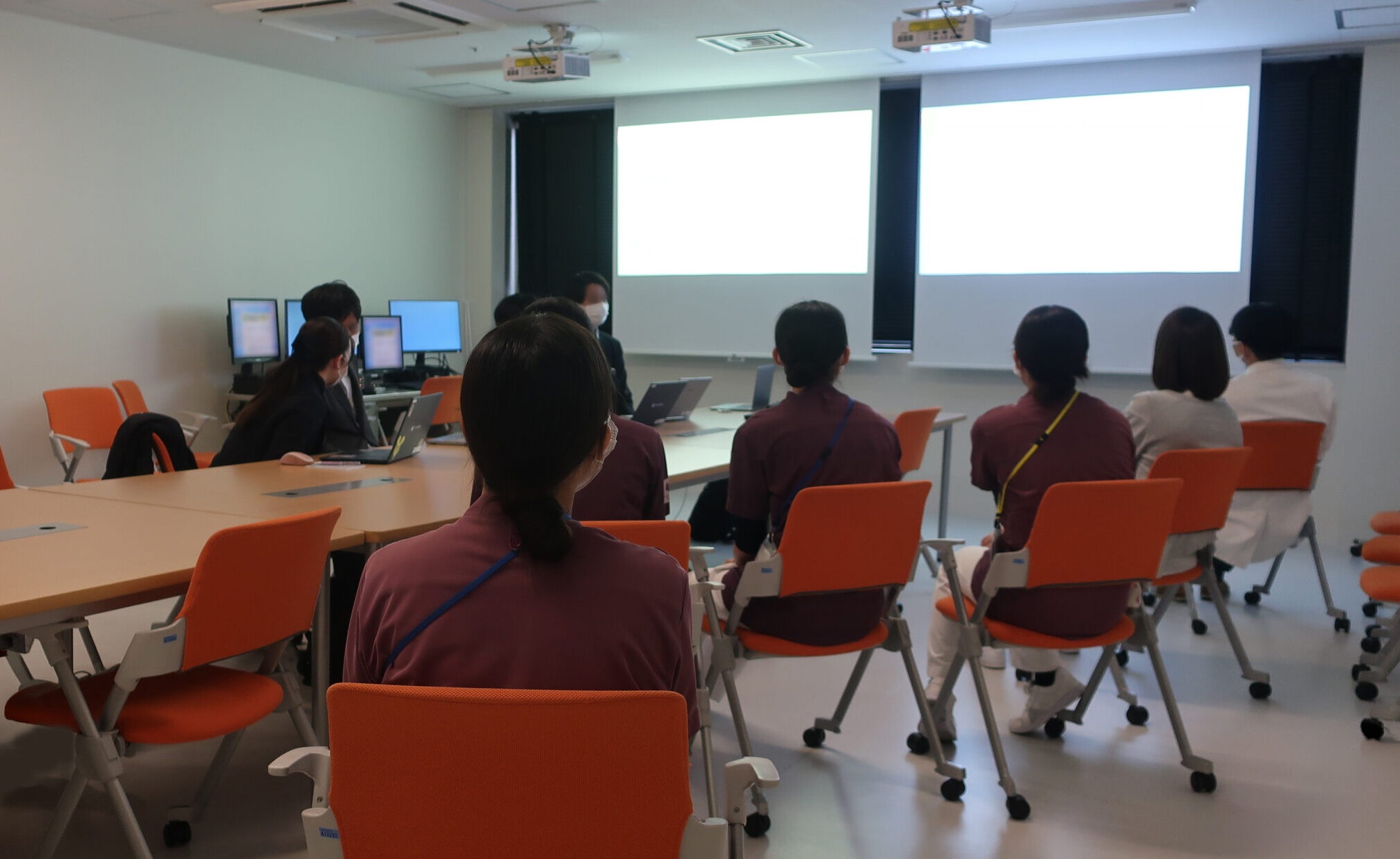 成果報告会の様子